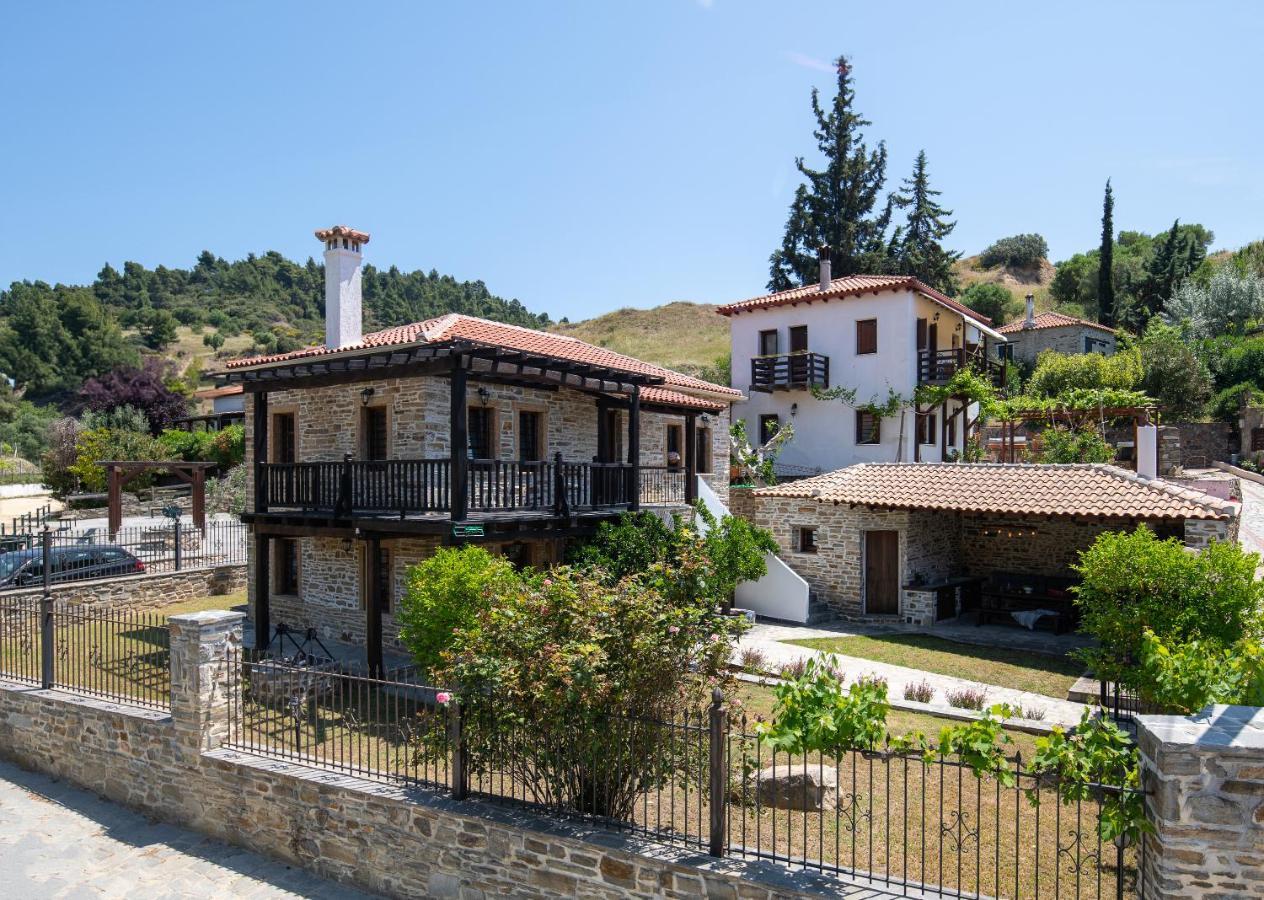 Homstone Nikiti (Sithonia)