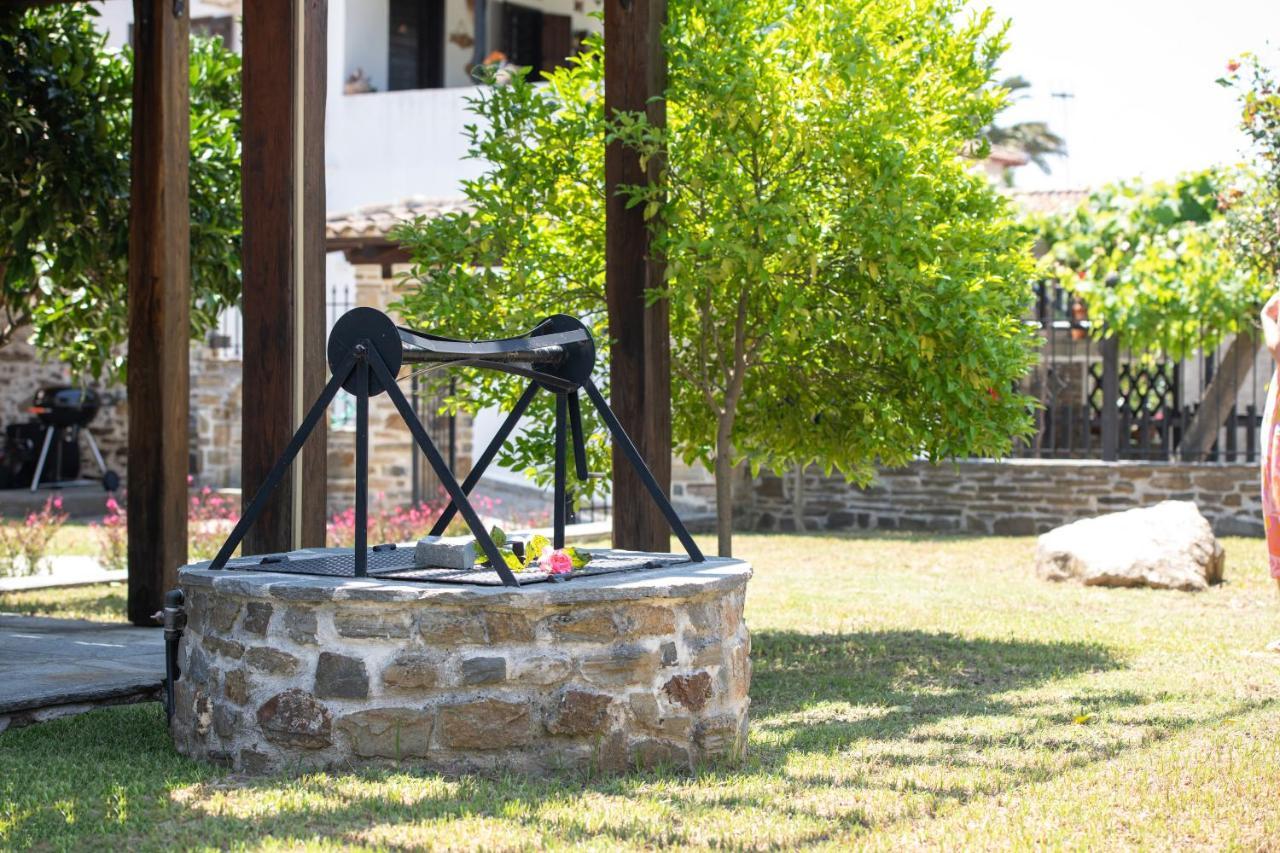 Homstone Nikiti (Sithonia)
