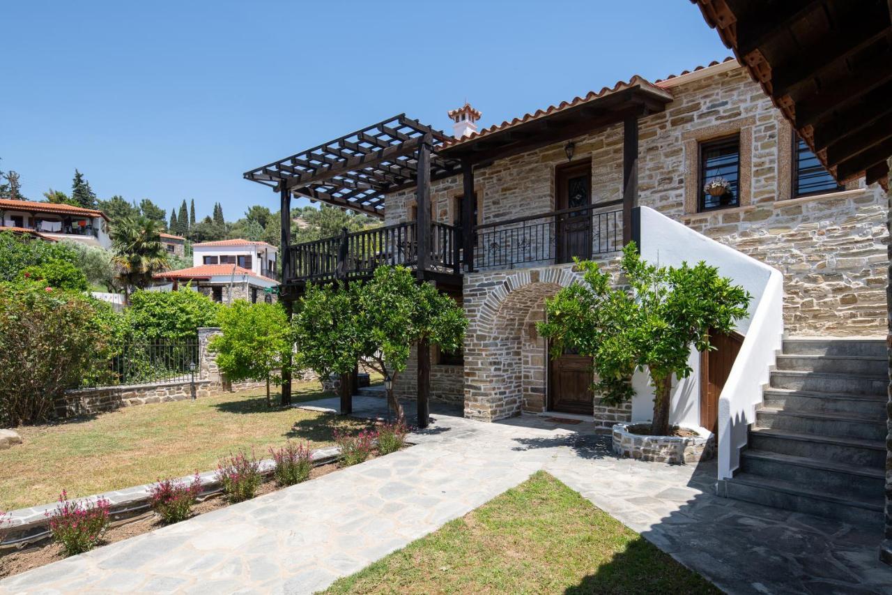 Homstone Nikiti (Sithonia)
